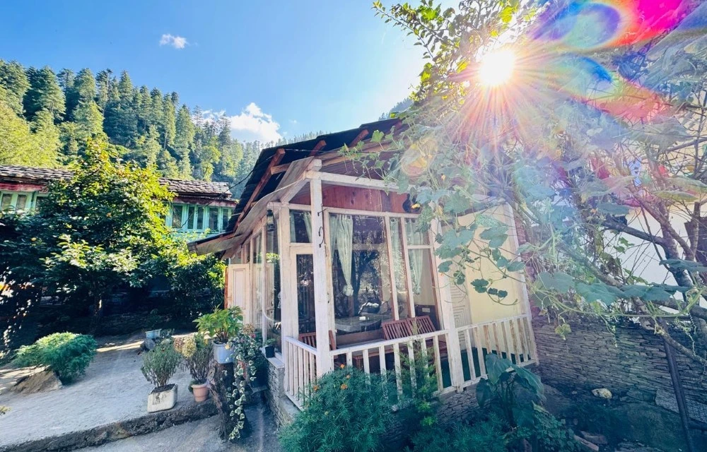 Green Alpine Jibhi - Best Exterior Image